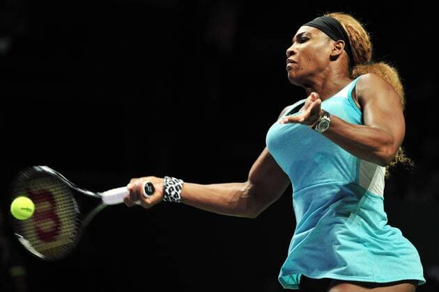 Serena Williams of the United States hits a return during the women s singles final match of WTA Tennis Damen Finals at the Singapore Indoor Stadium on Oct. 26, 2014. (SP)SINGAPORE-TENNIS-WTA-SINGLES FINAL ThenxChihxWey 