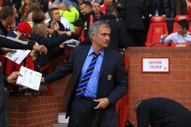Manager of Chelsea, Jose Mourinho - Manchester United vs. Chelsea - Barclay s Premier League - Old Trafford - Manchester - 26 10 2014 Pic Philip Oldham Sportimage EDITORIAL USE ONLY. No use with unauthorised audio, video, data, fixture lists, club league logos or live services. Online in-match use limited to 120 images, no video emulation. No use in betting, games or single club league player publications.