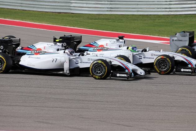 02.11.2014 - Race, Start of the race, Felipe Massa (BRA) Williams F1 Team FW36 pass Valtteri Bottas (FIN) Williams F1 Team FW36 United States Grand Prix, Austin 30 October - 2 November 2014 