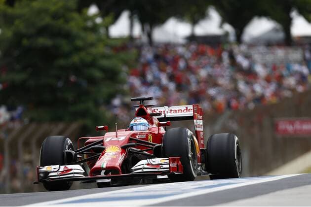 Motorsports: FIA Formula One World Championship 2014, Grand Prix of Brazil, 14 Fernando Alonso (ESP, Scuderia Ferrari), xHOCHxZWEIx