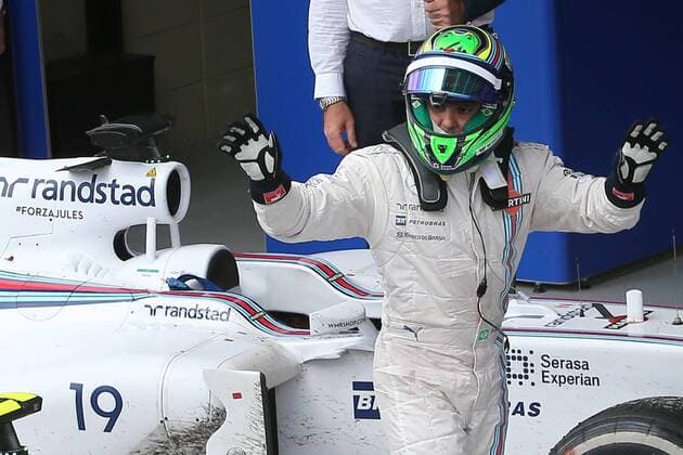 Williams driver Felipe Massa waves to the spectators after the Brazilian Formula One Grand Prix in Sao Paulo, Brazil, on Nov. 9, 2014. ) (SP)BRAZIL-SAO PAULO-F1-GRAND PRIX XuxZijian 