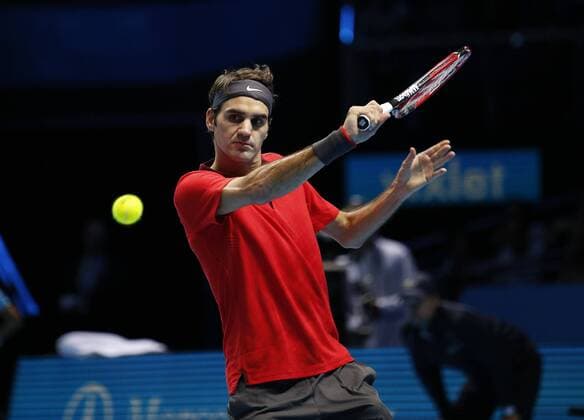 09.11.2014 London, England. Roger Federer (SUI) in action during the Day 1 Barclays ATP Tennis Herren World Tour Finals from the O2 Arena. x  ActionPlus20149650