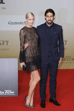 Lena Gercke und Sami Khedira bei der Die Mannschaft Kino Premiere am 10.11.2014 in Berlin Die Mannschaft Kino Premiere in Berlin, 2014 
