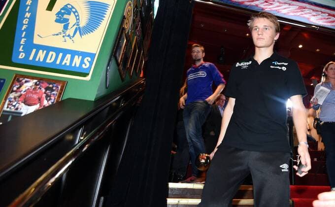 Fotball , 10. november 2014 , GULLBALLEN Preisverleihung Tippeligaen Norwegen Award Ehrung Preisverleihung 2014 - bester Nachwuchsspieler - Martin Ödegaard 