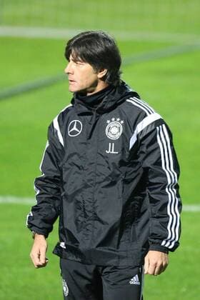 Bundestrainer Joachim Löw , Training Herren-Nationalmannschaft in Berlin, Fussball, 11.11.2014 , EP_MHT