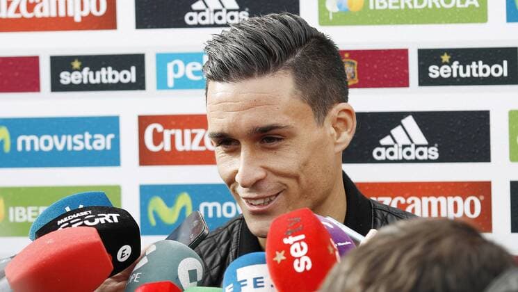 Spanish team players arrive at Las Rozas. In the picture, Jose Callejon. xANGELxRIVEROx 