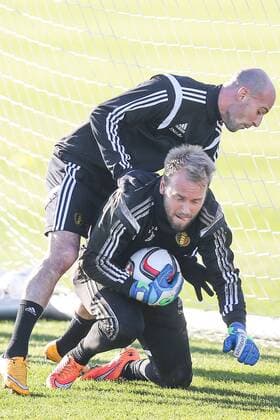 - BRUSSELS, BELGIUM: Belgium s Laurent Ciman and Belgium s goalkeeper Jean-Francois Gillet pictured during a training session of Belgian national soccer team Red Devils, Thursday 13 November 2014. BRUNOxFAHY  premiumd 35413