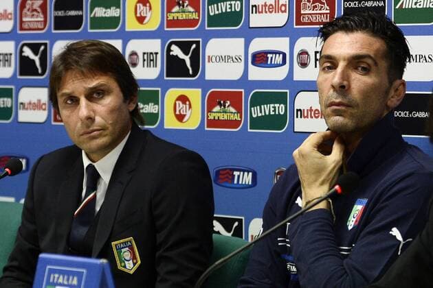 Db Milano 15 11 2014 - conferenza stampa Italia foto DanielexBuffa Image Sport nella foto: Antonio Conte-Gianluigi Buffon 