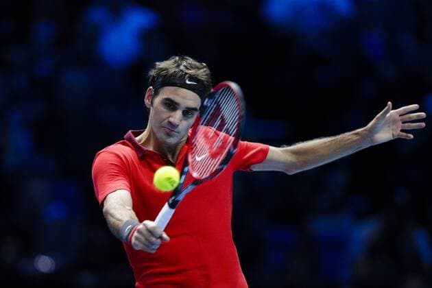 15.11.2014. London, England. ATP Tennis Herren World Tour Finals. semifinal. Roger Federer plays a backhand xCraigxMercerx  ActionPlus11576958