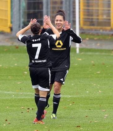 Fussball, Allianz Frauen-Bundesliga, TSG 1899 Hoffenheim - 1. FFC Frankfurt, v.li.: Veronica Vero Boquete Giadans (1. FFC Frankfurt) und Celia Sasic (1. FFC Frankfurt) mit Torjubel, celebrate the goal, goal celebration, Jubel über das Tor 0:2 xmrx