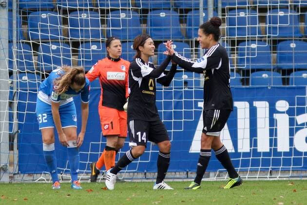 v.li.: Kozue Ando (1. FFC Frankfurt), Celia Sasic (1. FFC Frankfurt) beim Torjubel, Jubel, Torjubel, Torerfolg, celebrate the goal, goal, celebration, Jubel über das Tor, optimistisch, Action, Aktion, Fussball, Allianz Frauen-Bundesliga, TSG 1899 Hoffenheim - 1. FFC Frankfurt, xozx
