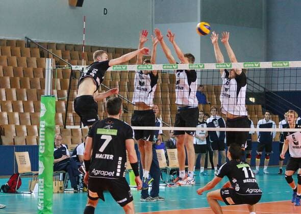 Dreierblock gegen den Dresdner Angriffsschlag, VC Olympia Berlin vs. Cloud&Heat Volley Dresden, Herren, Volleyball-BL, 16.11.2014 EP_mht