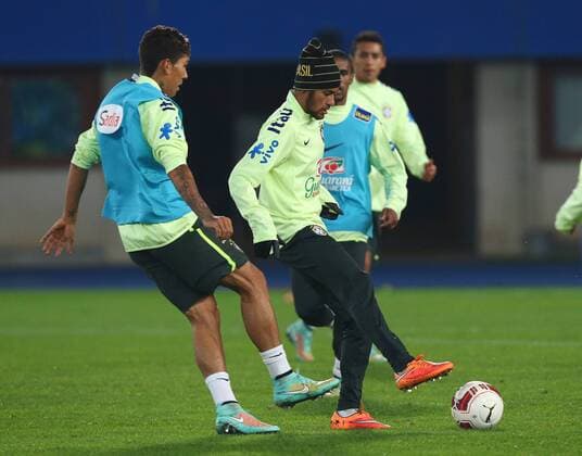 SOCCER - preview VIENNA,AUSTRIA,17.NOV.14 - SOCCER -, friendly match, final training of team BRA. Image shows Neymar (BRA). 