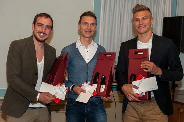 Erfurt 17.11.2014 Haus Dacheröden NIEUWE HELDEN Deutsche Kinopremiere Dokumentarfilm zur Tour de France 2014 Sponsoren Empfang im Bild: John Degenkolb, Toni Martin und Marcel Kittel