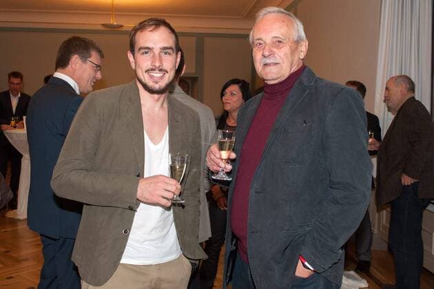 Erfurt 17.11.2014 Haus Dacheröden NIEUWE HELDEN Deutsche Kinopremiere Dokumentarfilm zur Tour de France 2014 Sponsoren Empfang im Bild: John Degenkolb mit Großvater R. Degenkolb