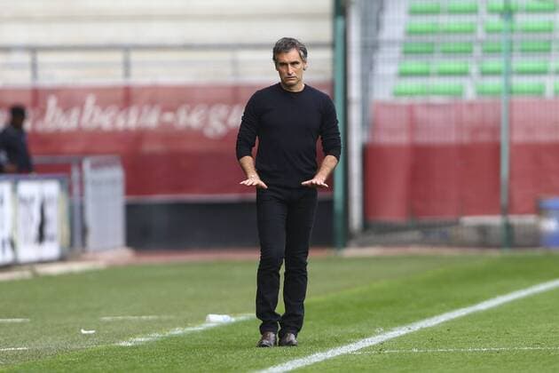 Olivier Dall Oglio ( Entraineur FCO Dijon ) FOOTBALL : ES Troyes AC vs FCO Dijon - Ligue 2 - 25 10 2014 GwendolineLeGoff 