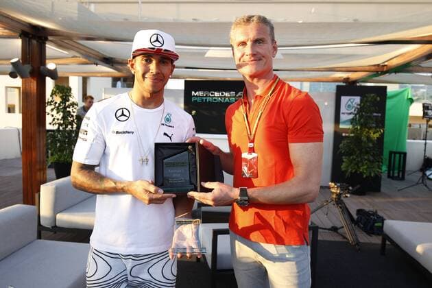 Motorsports: FIA Formula One World Championship 2014, Grand Prix of Abu Dhabi, 44 Lewis Hamilton (GBR, Mercedes AMG Petronas F1 Team), David Coulthard (GBR) xHOCHxZWEIx