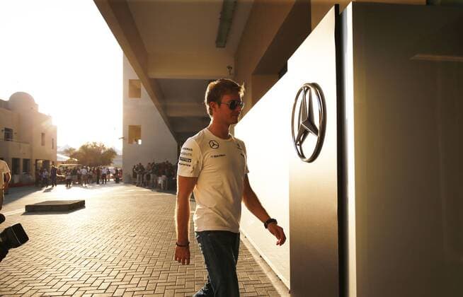 Motorsports: FIA Formula One World Championship 2014, Grand Prix of Abu Dhabi, 6 Nico Rosberg (GER, Mercedes AMG Petronas F1 Team), xHOCHxZWEIx