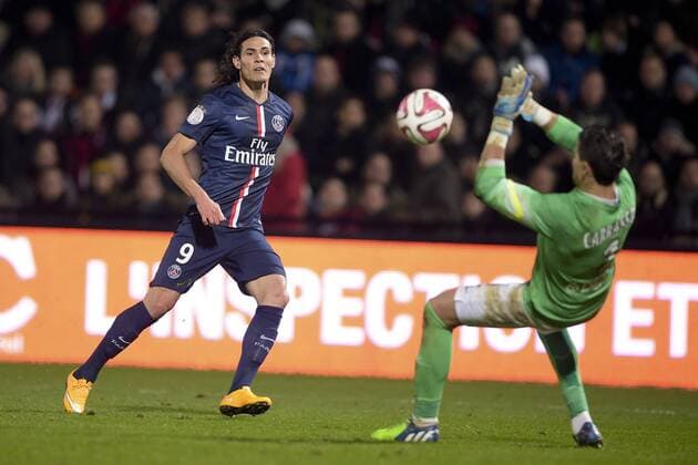 Torwart Johann CARRASSO (Metz) gegen Edinson Cavani (PSG) FC Metz - Paris St Germain - L1 JBAutissierx 