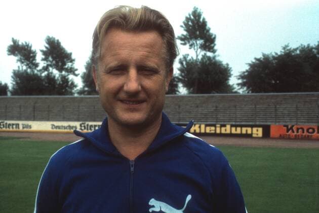 Trainer Willi Vordenbäumen (Rot Weiß Essen)