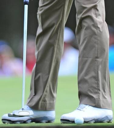 Nov. 22, 2014 - Melbourne, Victoria, Australia - Adam Scott (AUS) putts on the fourteenth green during day 3 of the 2014 Australian Masters at The Metropolitan Golf Club in Melbourne, Australia. Golf 2014 - Australian Masters Day 3 - ZUMAk106