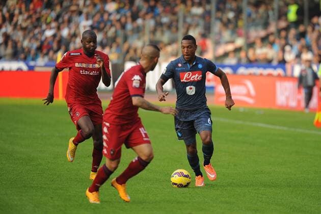 IPP20141123 Football - soccer: Serie A, SSC Neapel - Cagliari Calcio, Jonathan de Guzman xHOCHxZWEIx xItalyxPhotoxPressx 