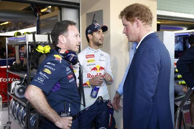 Motorsports: FIA Formula One World Championship 2014, Grand Prix of Abu Dhabi, Christian Horner (GBR, Infiniti Red Bull Racing), 3 Daniel Ricciardo (AUS, Infiniti Red Bull Racing), Prince Harry xHOCHxZWEIx
