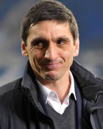 Trainer Tayfun KORKUT (Hannover 96). Deutschland, Sinsheim: Fussball, Bundesliga: TSG 1899 Hoffenheim vs. Hannover 96 am 29.11.2014, Rhein-Neckar-Arena .