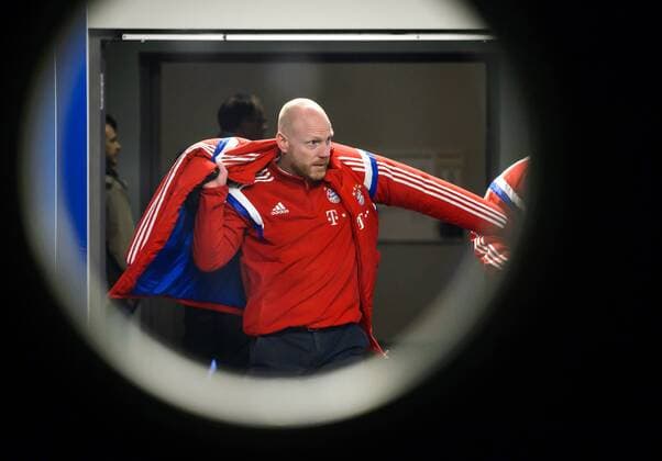 29. November 2014: Berlin, Olympiastadion: Fussball 1. Bundesliga, 13. Spieltag: Hertha BSC - FC Bayern Muenchen: Muenchens Sportdirektor Matthias Sammer wartet in den Katakomben auf den Anpfiff.