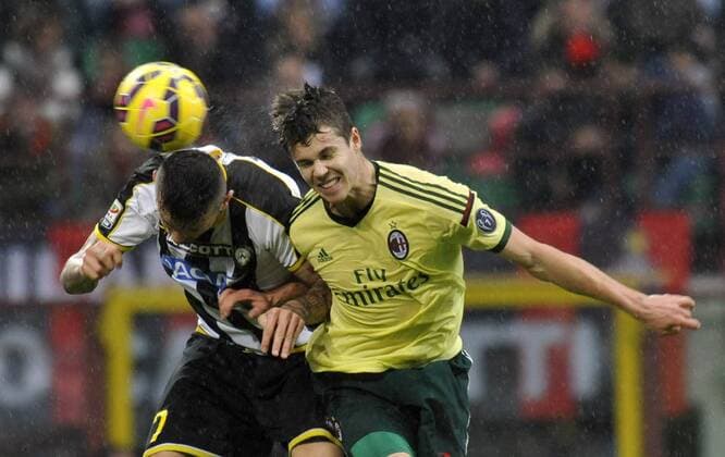 Aktuell Fußball, Italien, AC Mailand - Udinese Calcio Aktuell Fußball, Italien, AC Mailand - Udinese Calcio IPP20141130 Football - soccer: Serie A, AC Mailand - Udinese Calcio, Marco van ginkel, thereau xHOCHxZWEIx xItalyxPhotoxPressx 