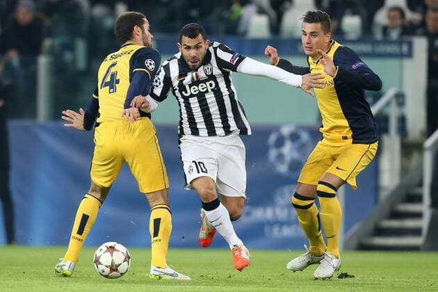 Carlos Tevez Juventus, Mario Suarez e Jose Maria Gimenez Atletico Madrid, Champions League, Juventus Turin - Atletico Madrid marcoxbertorello