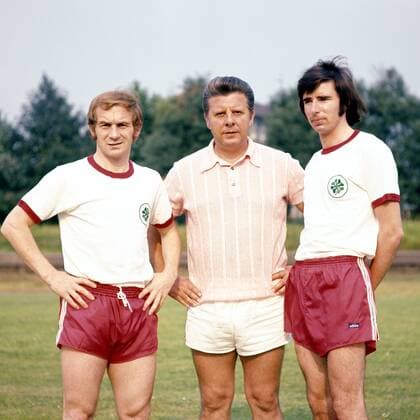 Fußball, Trainerhistorie, Rot-Weiß Oberhausen Trainer Günter Brocker (mi.) mit den Neuzugängen Hugo Dausmann (li.) und Dieter Heinrichs (alle Rot-Weiß Oberhausen)