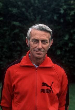 Trainer Hermann Eppenhoff (VfB Stuttgart)