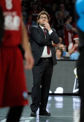 10.12.2014 - Basketball - Saison 2014 2015 - Eurocup : Brose Baskets Bamberg - SIG Straßburg - HMI - Andrea Trinchieri (Trainer Coach Headcoach Brose Baskets Bamberg) nachdenklich