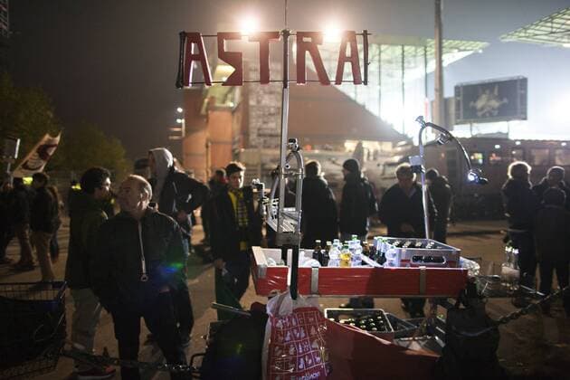 Fußball, Stadiongeschichte FC St. Pauli Astra Stand vor dem Millerntorstadion 28.10.2014, Hamburg, FC St.Pauli vs.