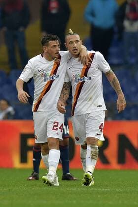 Aktuell Fußball, Italien, Serie A, CFC Genua - AS Rom IPP20141214 Football - soccer: Serie A, CFC Genua 1893 FC - AS Rom, radja nainggolan 0-1 alessandro florenzi xHOCHxZWEIx xItalyxPhotoxPressx 