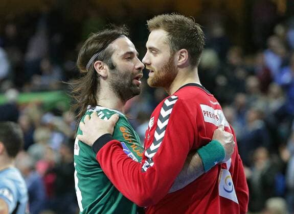14.12.2014, xovx, Handball HBL, HSG Wetzlar - SG Flensburg-Handewitt, Jubel bei v.l. Ivano Balic (HSG Wetzlar) und Andreas Wolff (HSG Wetzlar), Freisteller.
