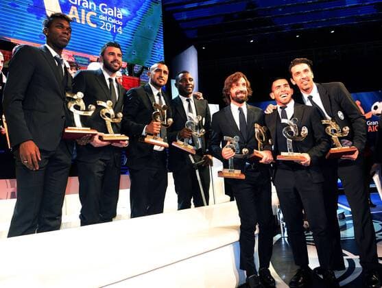 Aktuell Fußball, Italien, Preisverleihung Gran Gala del Calcio Aic in Mailand - Arturo Vidal-Paul Pogba-Andrea Barzagli-Kwadwo Asamoah-Gianlugi Buffon-Andrea Pirlo-Carlos Tevez 