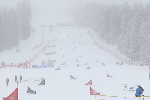 SNOWBOARD - FIS WC Carezza CAREZZA,ITALY,16.DEC.14 - SNOWBOARD - FIS World Cup, parallel giant slalom, men. Image shows an overview.