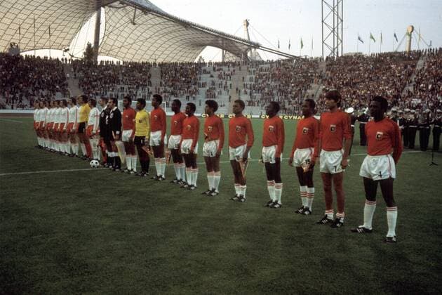 Mannschaftsvorstellung Haiti, v.li.: Wilner Nazaire, Torwart Henry Francillon, Arsene Auguste, Emmanuel Sanon, Eddy Antoine, Pierre Bayonne, Guy Francois, Jean Claude Desir, Roger Saint Vil, Philippe Vorbe, Fritz Andre