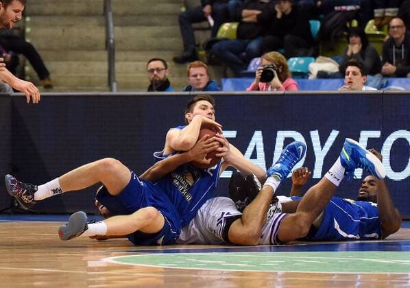 27.12.2014, xhbx, Basketball BBL, Frankfurt Skyliners - BG Goettingen, v.l. Stefan Ilzhoefer (Fraport Skyliners Frankfurt)