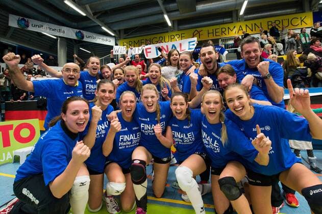 27.12.2014, Halle Berg Fidel, Muenster Volleyball, DVV-Pokal, Halbfinale, USC Münster Muenster vs. Allianz MTV Stuttgart Jubel Stuttgart nach Sieg