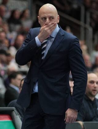 04.01.2015, xvex, Basketball BBL, Eisbären Bremerhaven - Alba Berlin, v.l. Trainer Sasa Obradovic (Alba Berlin)