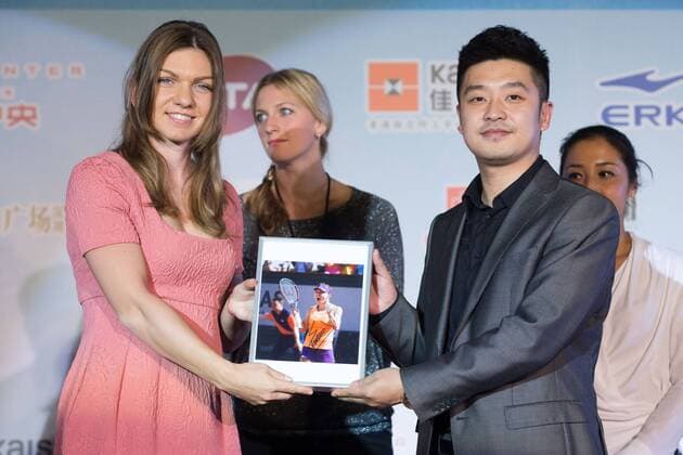 SHENZHEN, CHINA - JANUARY 05: (CHINA OUT) Simona Halep of Romania attends the welcoming party on day two of WTA Tennis Damen Shenzhen Open at Longgang Sports Center on January 5, 2015 in Shenzhen, Guangdong province of China.  CFP461500050 