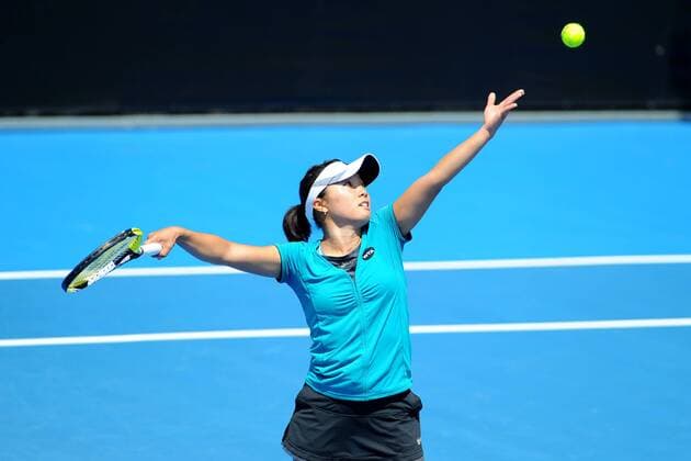 05.01.2015. Auckland, New Zealand. ASB Classic WTA Tennis Damen International. Kurumi Nara from Japan during her singles match on Day 1 of the ASB Classic Women s International. ASB Tennis Centre, Auckland, New Zealand. xChrisxSymesx  ActionPlus11587166