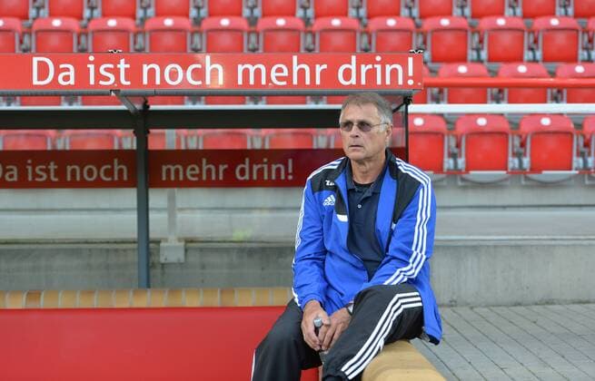 Fussball, Herren, Regionalliga Nordost, Saison 2014 2015 (4. Spieltag), 1. FC Union Berlin II - FC Carl Zeiss Jena 3:1, Trainer Lothar Kurbjuweit (FC Carl Zeiss Jena), 22.08. 2014,