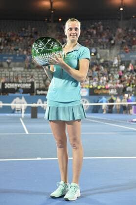 16.01.15 Sydney, Australia. Petra Kvitova (CZE) with her trophy after the final at the Apia International Sydney. Kvitova won 7-5,8-6. xNigelxOwenx  ActionPlus11589616
