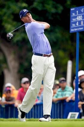 January 16, 2015 - Honolulu, Hawaii: Matt Kuchar hits his drive on the first hole during the second round of the Sony Open at Waialae Country Club in Honolulu, Hawaii. PGA Golf Herren Golf: Sony Open JAN16 - ZUMAc04_