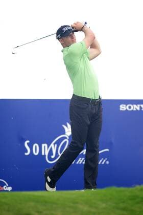 January 16, 2015 - Honolulu, Hawaii: Morgan Hoffmann hits his tee shot on the 17th hole during the second round of the Sony Open at Waialae Country Club in Honolulu, Hawaii. PGA Golf Herren Golf: Sony Open JAN16 - ZUMAc04_