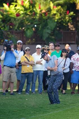 January 17, 2015 - Honolulu, Hawaii: Troy Merritt hits his shot to the 18th green during the third round of the Sony Open at Waialae Country Club in Honolulu, Hawaii. PGA Golf Herren Golf: Sony Open JAN17 - ZUMAc04_
